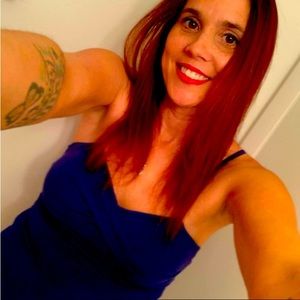 HI MY NAME IS SARAH AND IF U ARE INTERESTED IN ANYTHING I WILL WORK WITH U!!